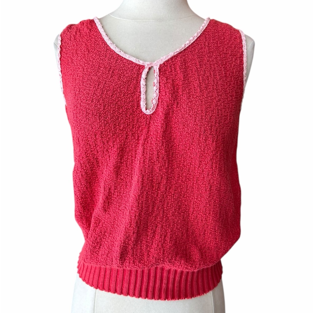 1970s Debrika Bright Coral Cotton Blend Knit‎ Crochet Trim Tank Top